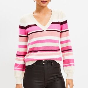 NWT Loft Stripe Relaxed V-Neck Sweater in Beachside Khaki Heather Size S